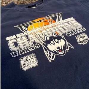 2014 NCAA Mens Womens Basketball National Champions UConn Huskies T Shirt